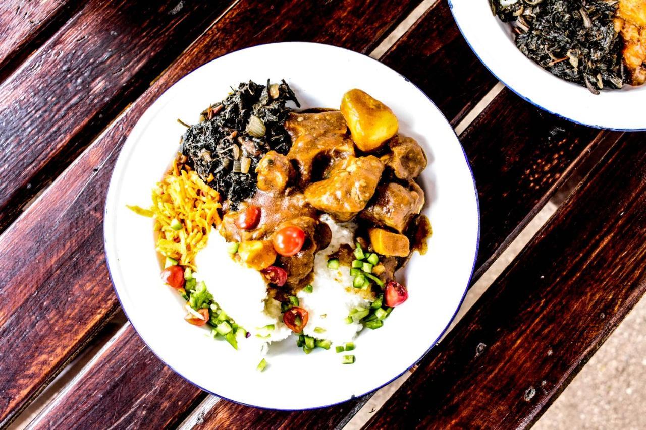 Хостел Lebo'S Soweto Backpackers Экстерьер фото